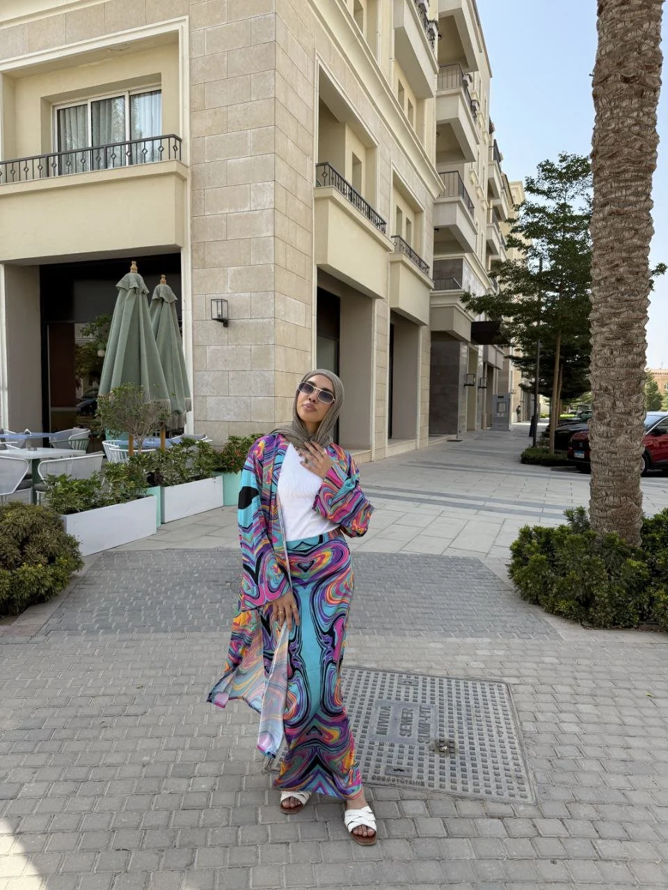 Afnan Casual Suit - Satin - Image 3