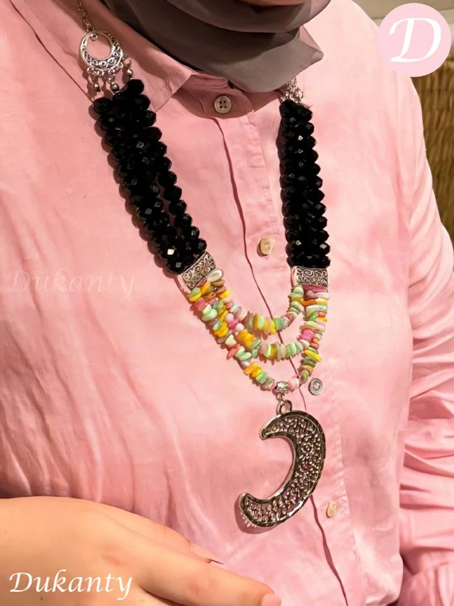 Afnan Necklace - Crystal and Broken Seashell - Image 3