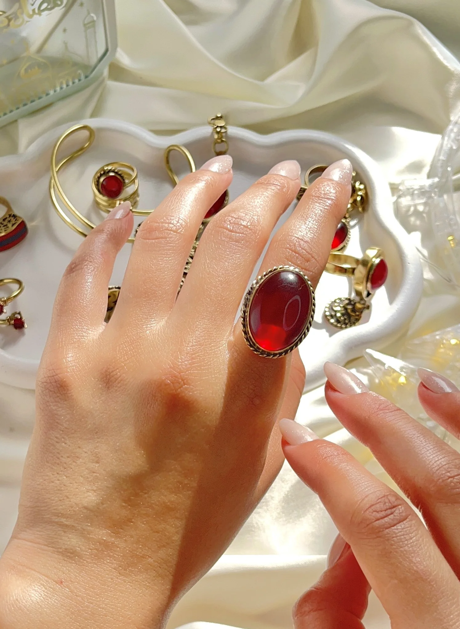 Mawada Simple Agate Ring - Image 3