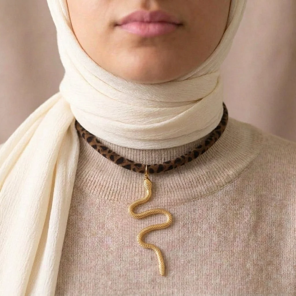 Antique Glow Choker - Boho Style - Image 2