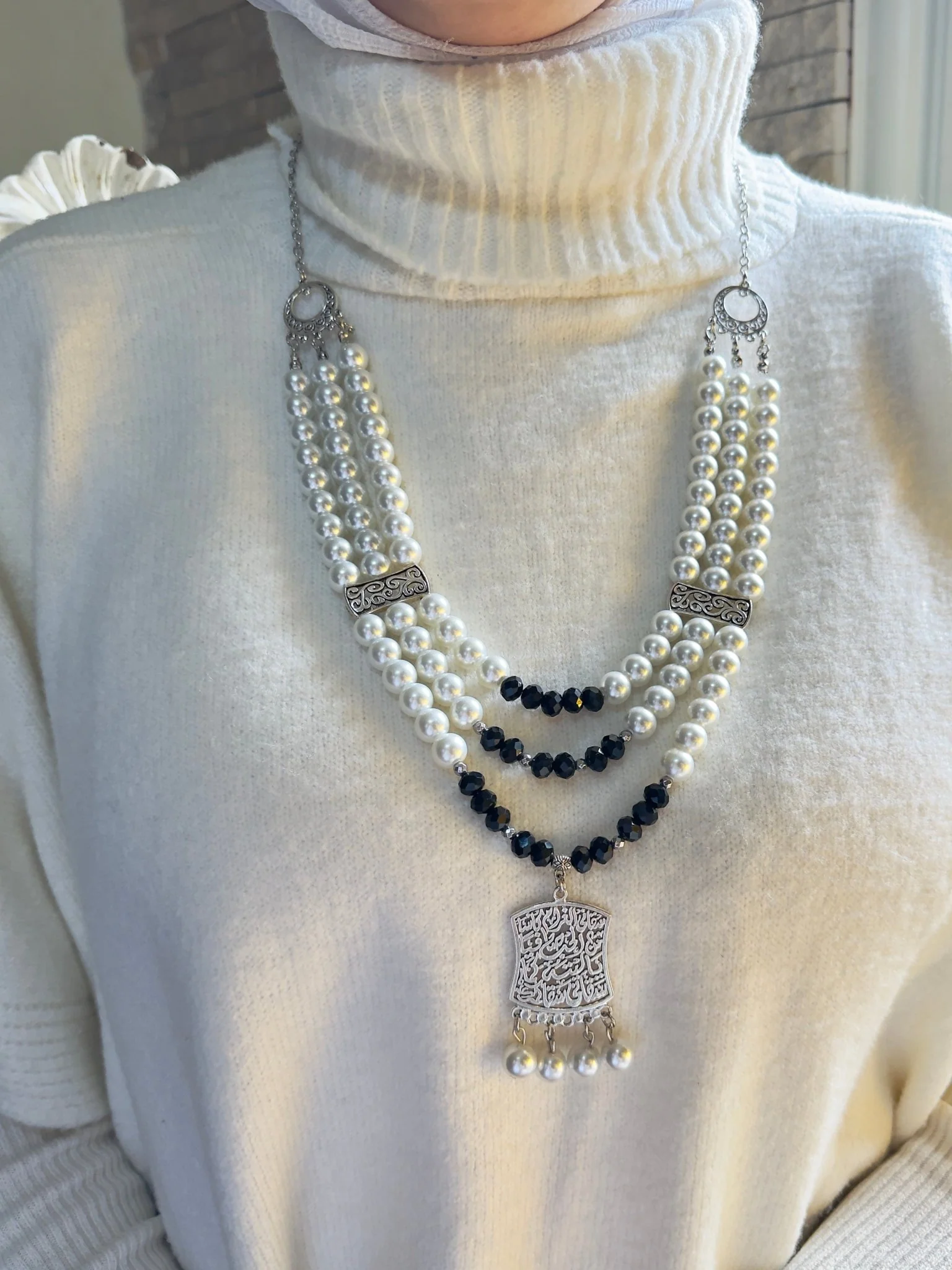 Ayah Elegant Necklase - Image 2
