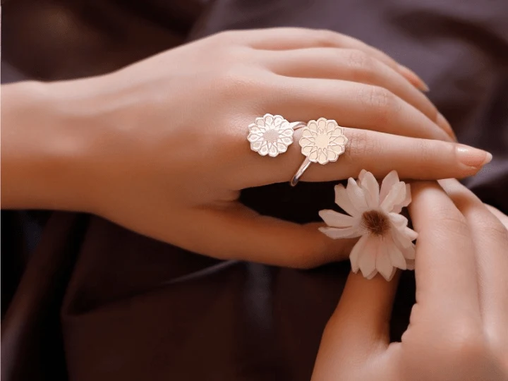 Dahlia Ring - Silver Plated