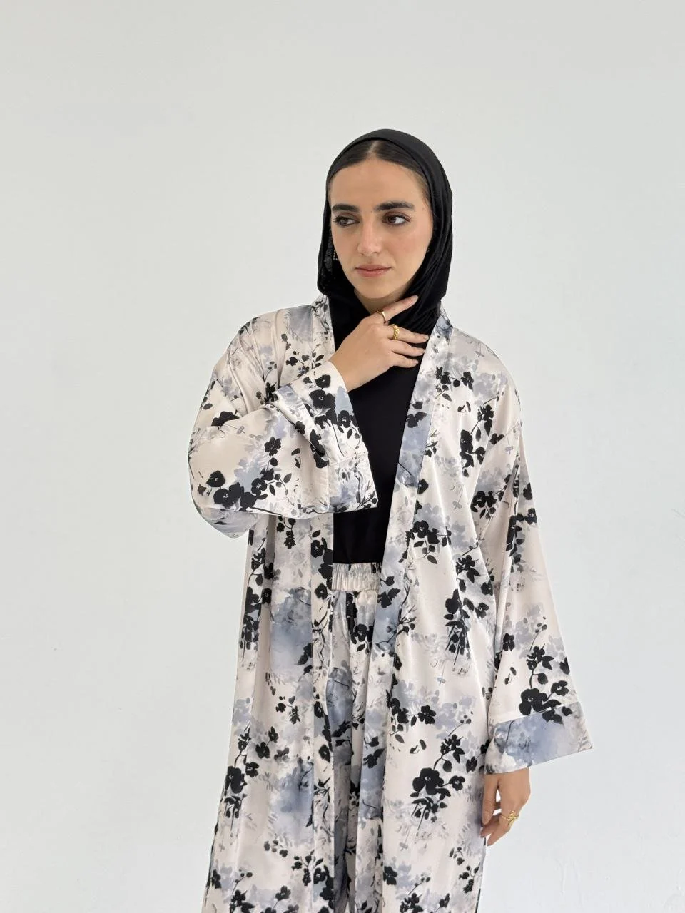 Dania Summer Suit - Satin - Image 2