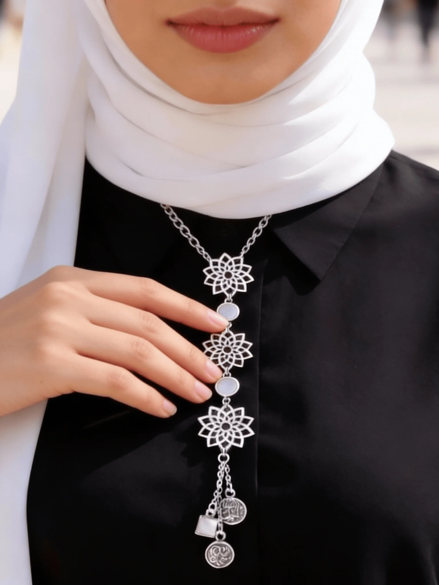 Delicate Flowers Necklace - Silver Plated - Image 4