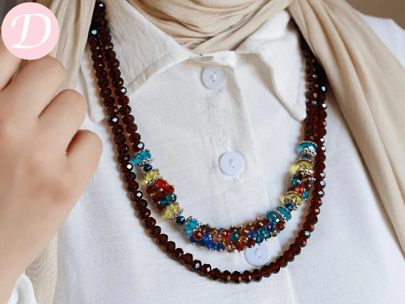 Ellie Necklace - Crystal - Image 2