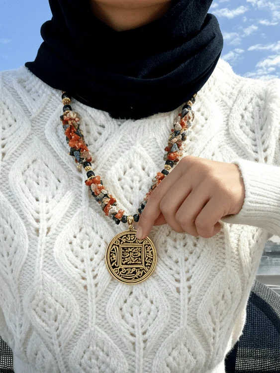 Farida Broken Agate Necklace - Image 5