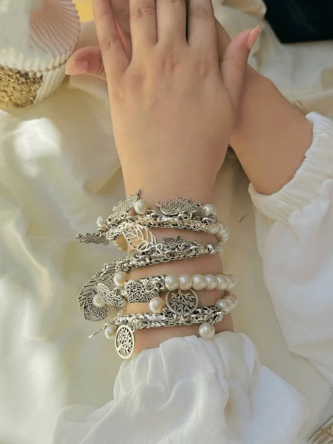 Hanan Elegant Bracelets - Image 2