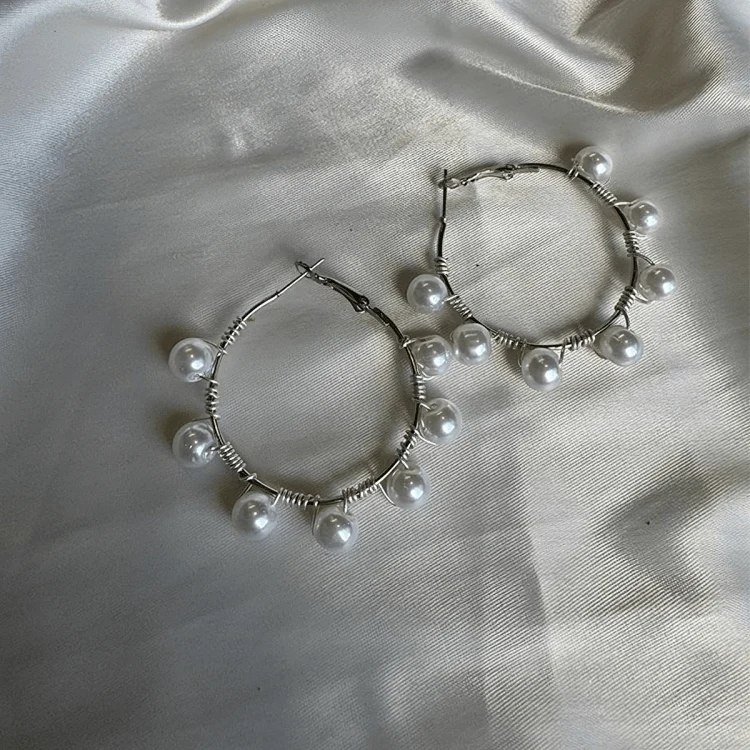 Layan Elegant Pearl Earrings