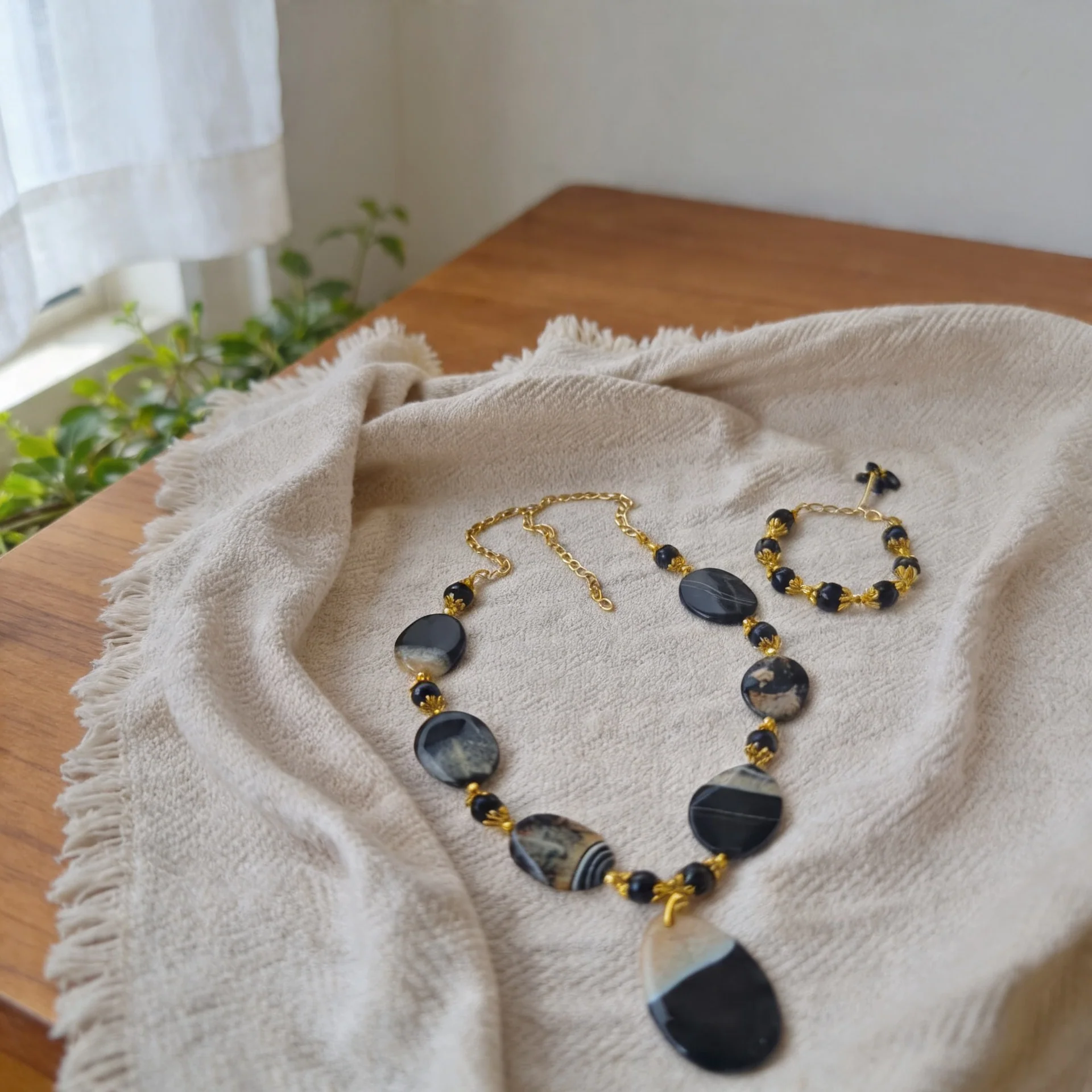Light & Shadow Agate Set - Image 6