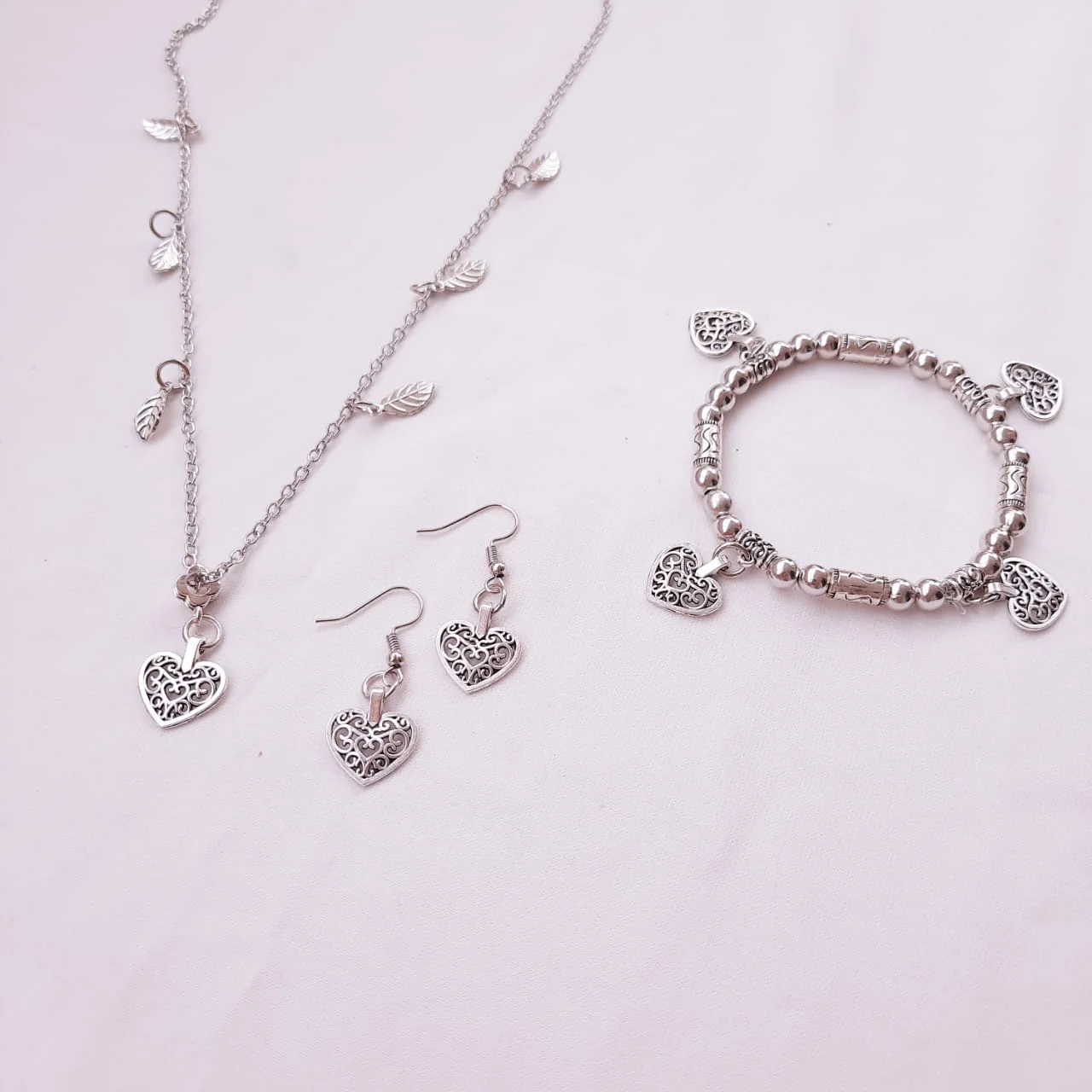 Marian Simple Set