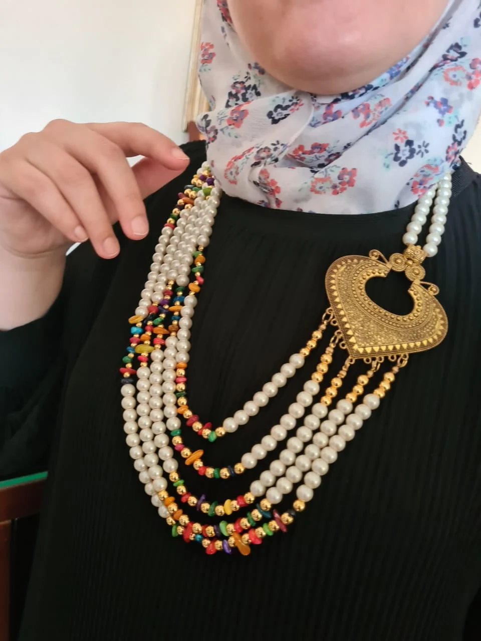 Noura Necklace - Pearl Stones - Image 2