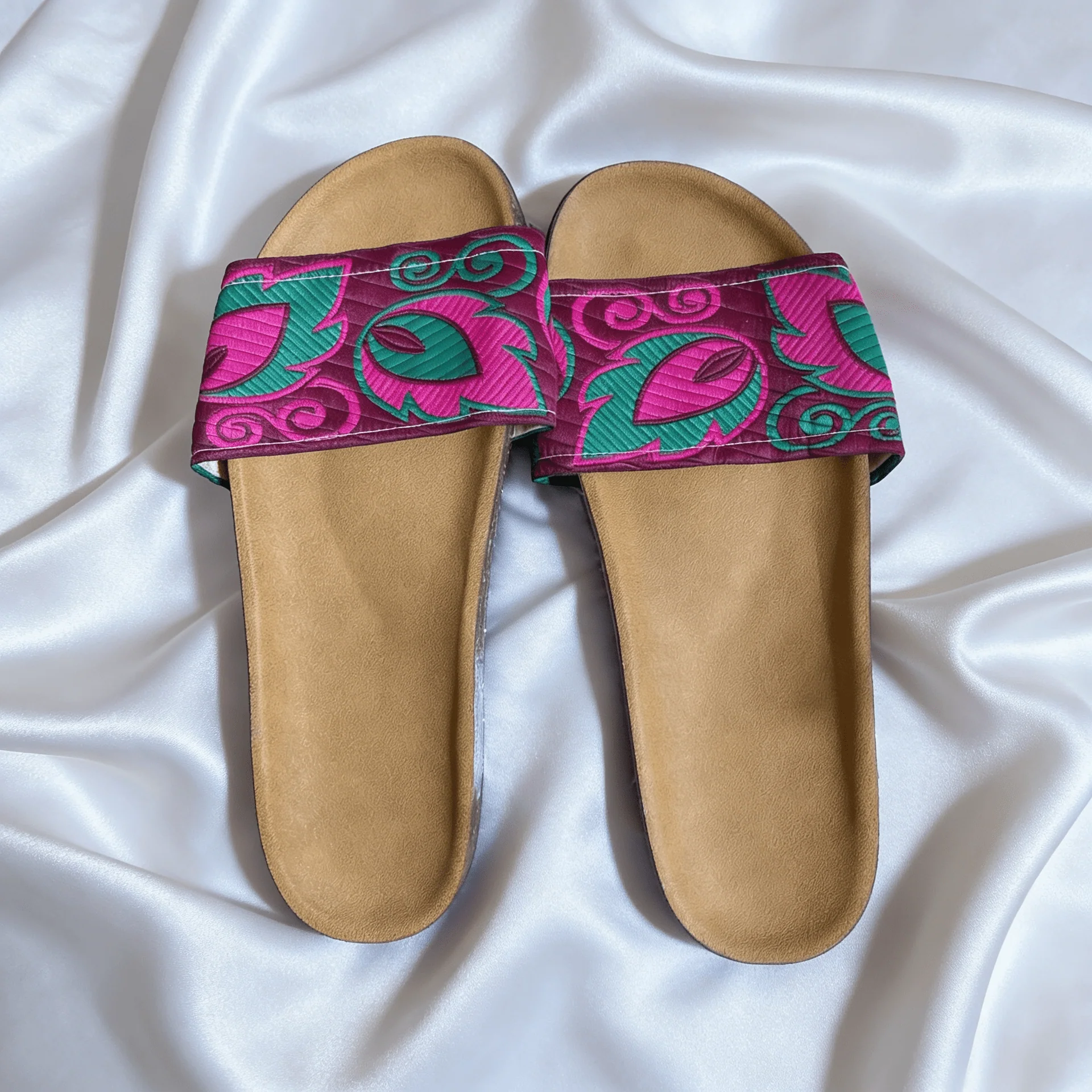 Nourhan Handmade Slippers - Leather - Image 2