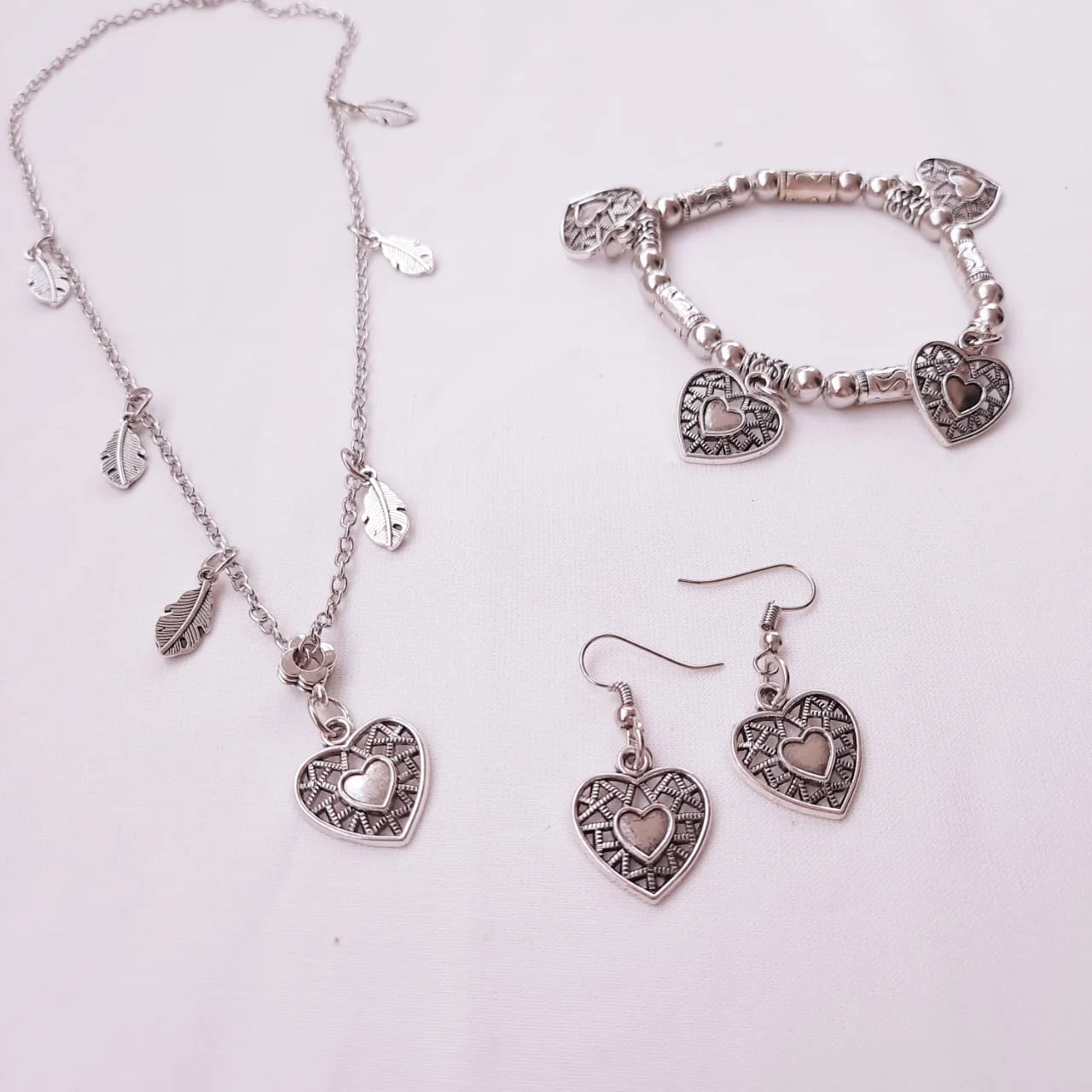 Qamar Simple Set
