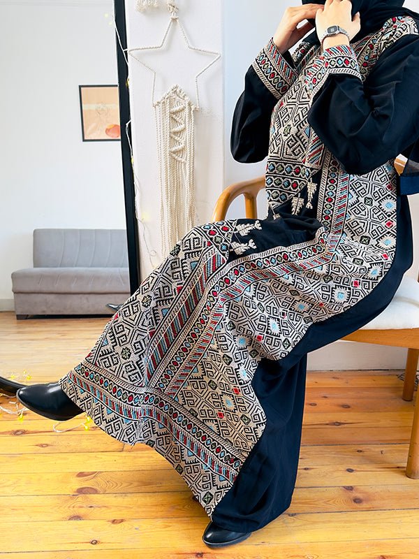 Roqaya Abaya - Crepe - Image 12