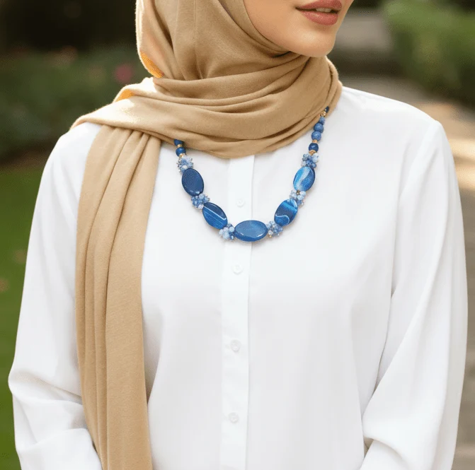 Sahar Blue Agate Stones Necklace - Image 2