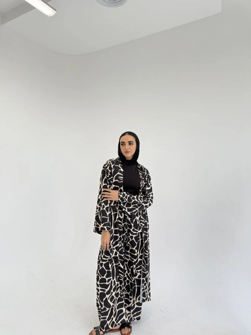 Taleen Summer Suit - Satin - Image 2