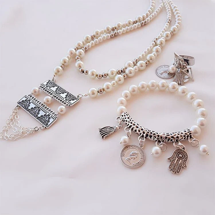 White Lolly Majorca Set With Pendant - Image 4