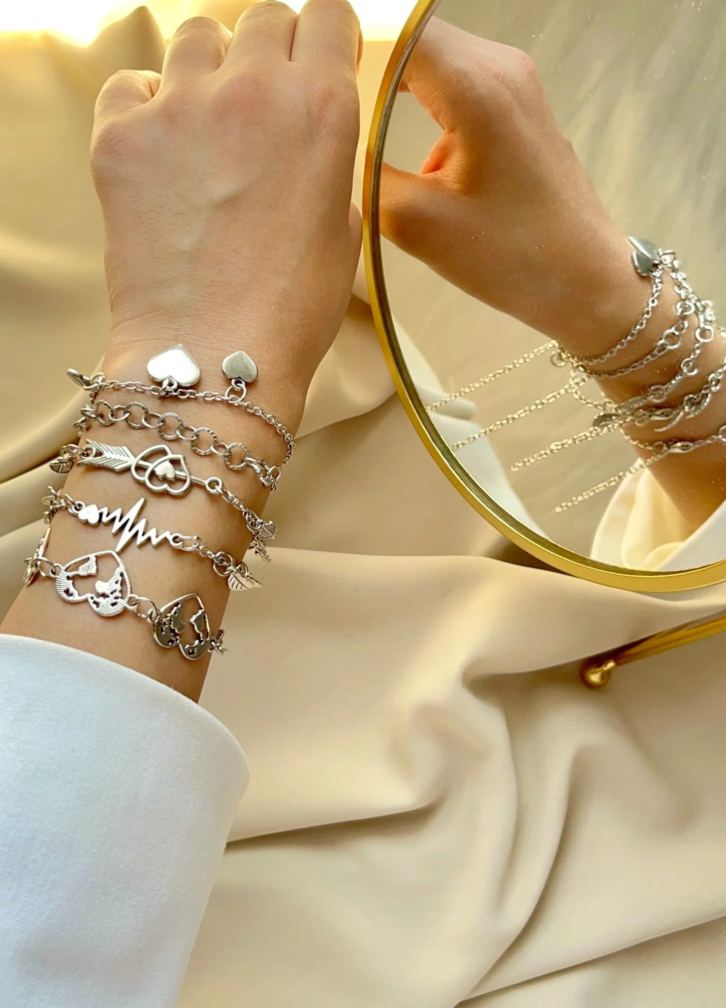 Zahraa Simple Bracelets - Image 3
